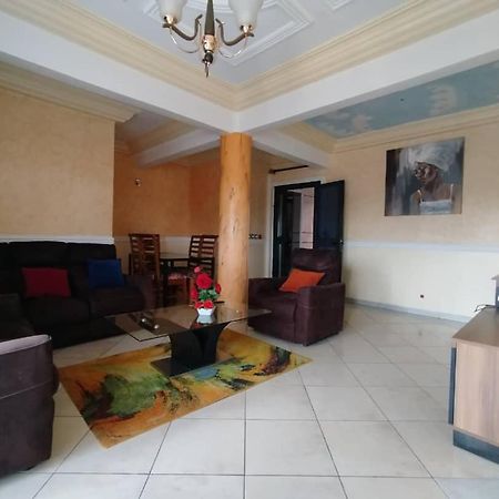 Launapark Residence Douala Extérieur photo